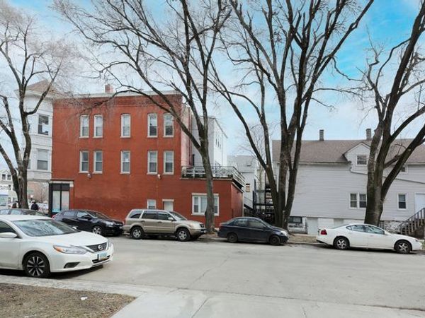 2659 W Armitage Avenue , Chicago, IL 60647