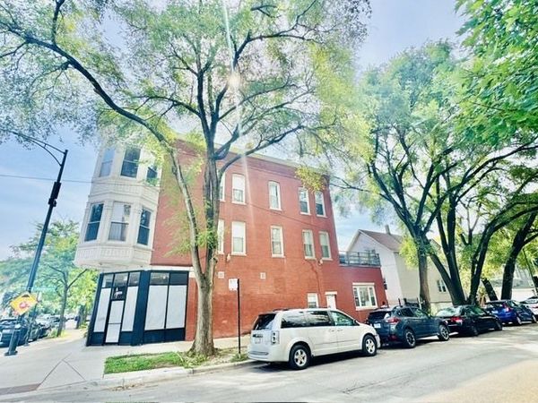 2659 W Armitage Avenue, Chicago, IL 60647