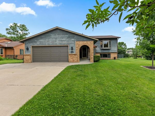 2705 Stearns Way, Saint Cloud, MN 56303