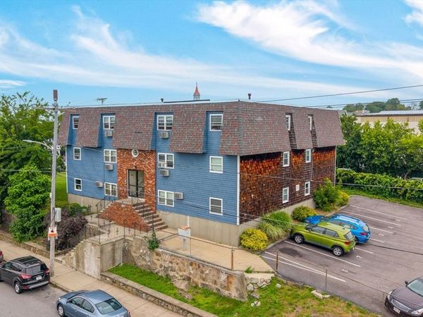 464 Bank, Unit 3, Fall River, MA 02720
