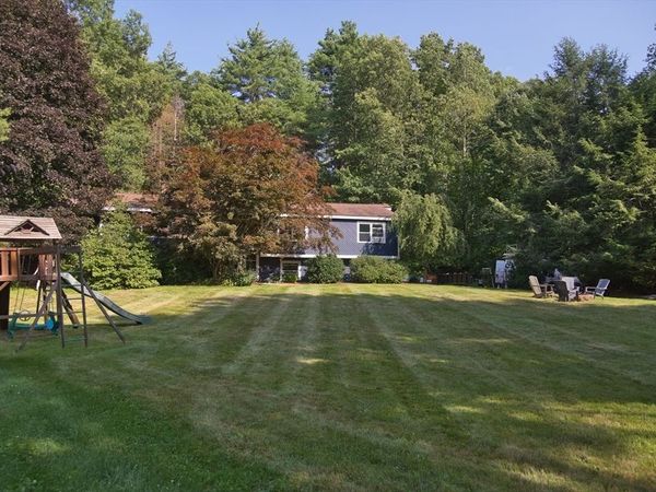 10 Lowell Dr, Stow, MA 01775