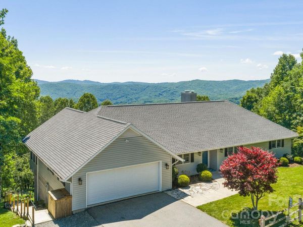 784 Alpine Drive, Seven Devils, NC 28604