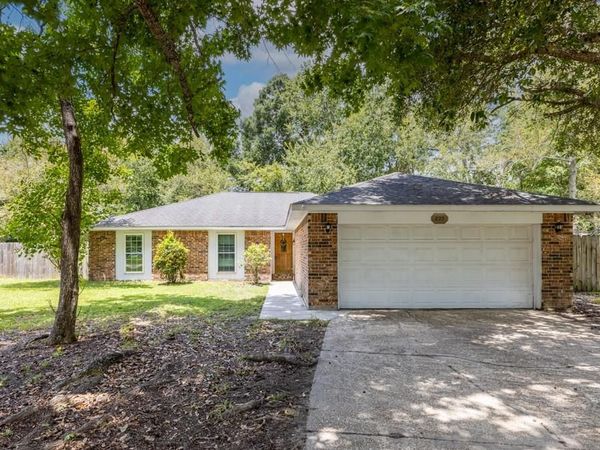 235 WHISPERWOOD Boulevard , Slidell, LA 70458