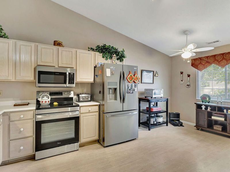 2452 Hickory Glen Lane, Burlington, KY 41005 Photo 14