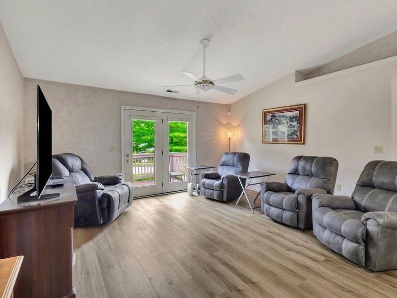 2452 Hickory Glen Lane, Burlington, KY 41005 Photo 5