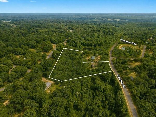 6191 Cynthia Drive, Semmes, AL 36575