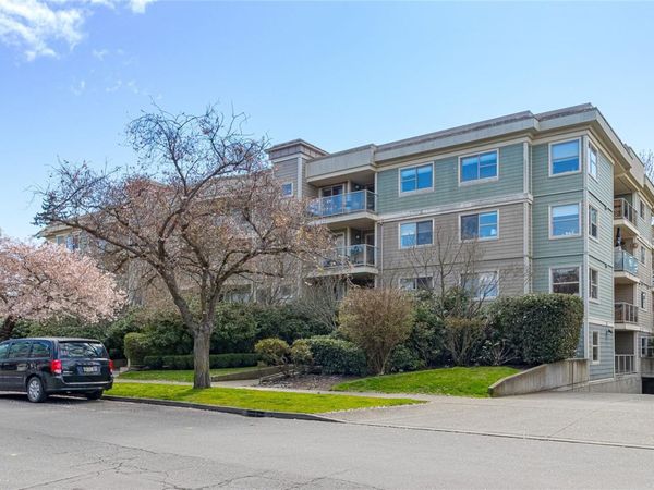 1025 Meares St , Unit #309, Victoria, BC V8V 3J7