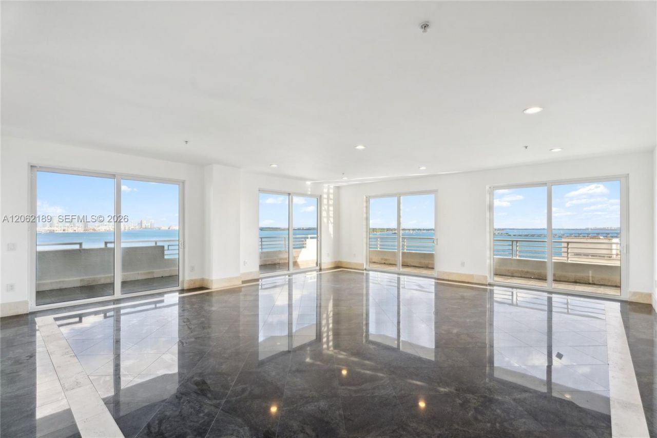 1402 Brickell Bay Dr, Unit 1601, Miami, FL 33131 Photo
