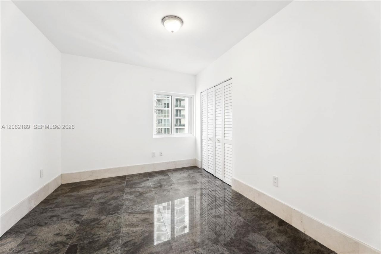 1402 Brickell Bay Dr, Unit 1601, Miami, FL 33131 Photo