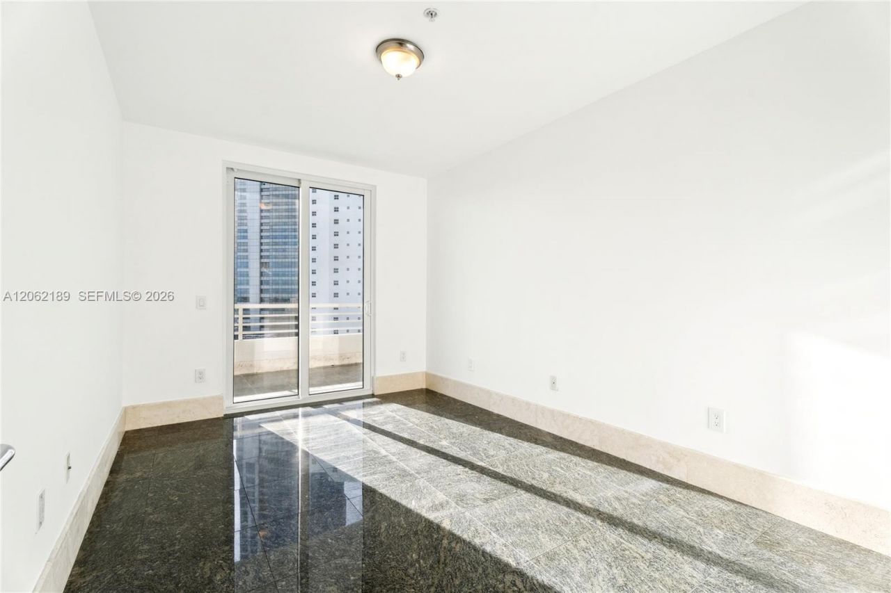 1402 Brickell Bay Dr, Unit 1601, Miami, FL 33131 Photo