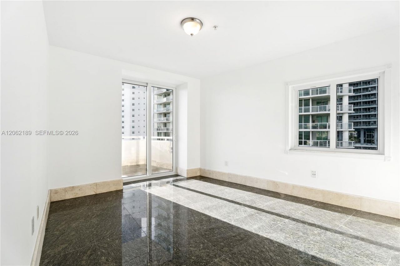 1402 Brickell Bay Dr, Unit 1601, Miami, FL 33131 Photo