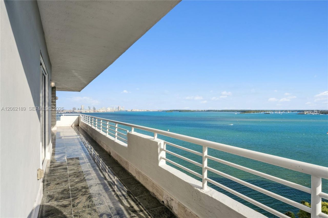 1402 Brickell Bay Dr, Unit 1601, Miami, FL 33131 Photo