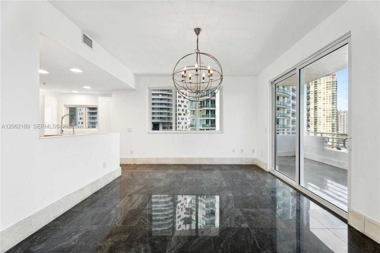1402 Brickell Bay Dr, Unit 1601, Miami, FL 33131 Photo