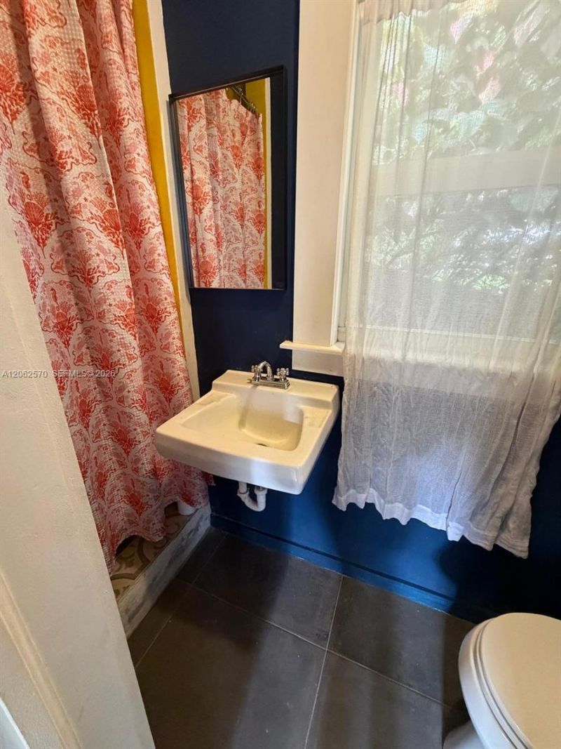3447 Sheridan Ave, Unit 1, Miami Beach, FL 33140 Photo