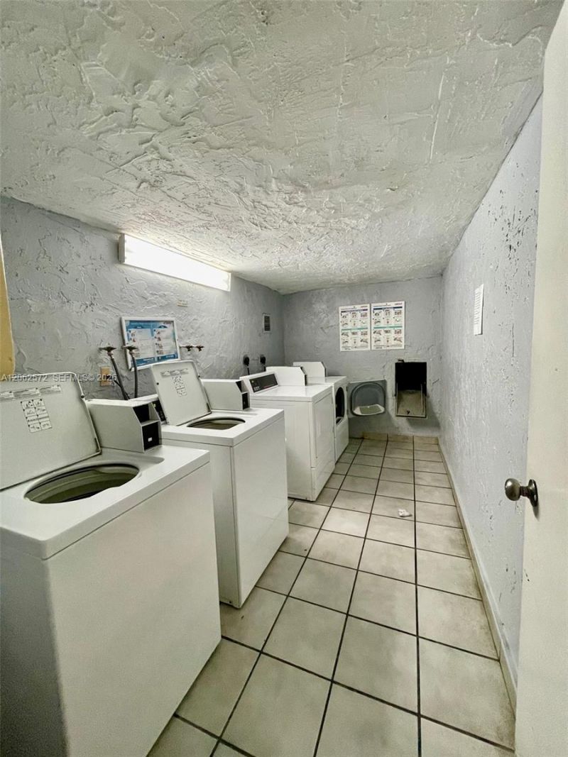 5625 W 20th Ave , Unit 215, Hialeah, FL 33012 Photo