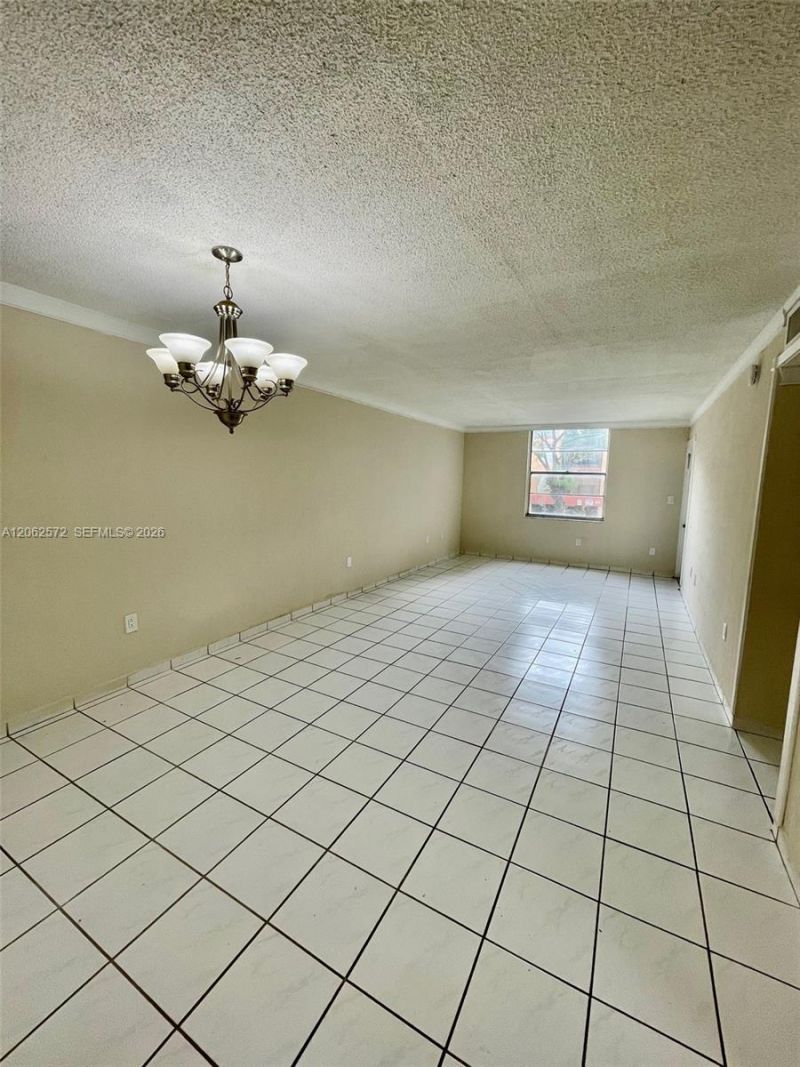 5625 W 20th Ave , Unit 215, Hialeah, FL 33012 Photo