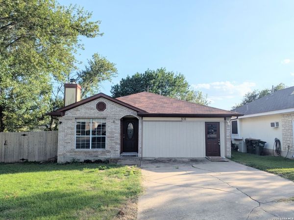 808 LAGO VISTA ST, San Marcos, TX 78666