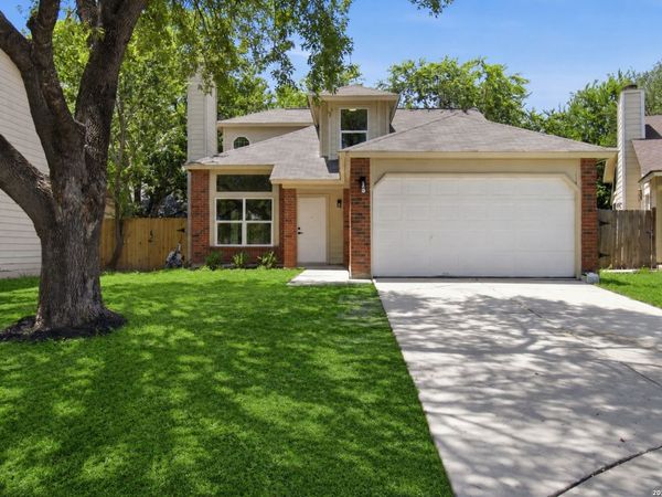 10242 Aurora Field Dr, San Antonio, TX 78245
