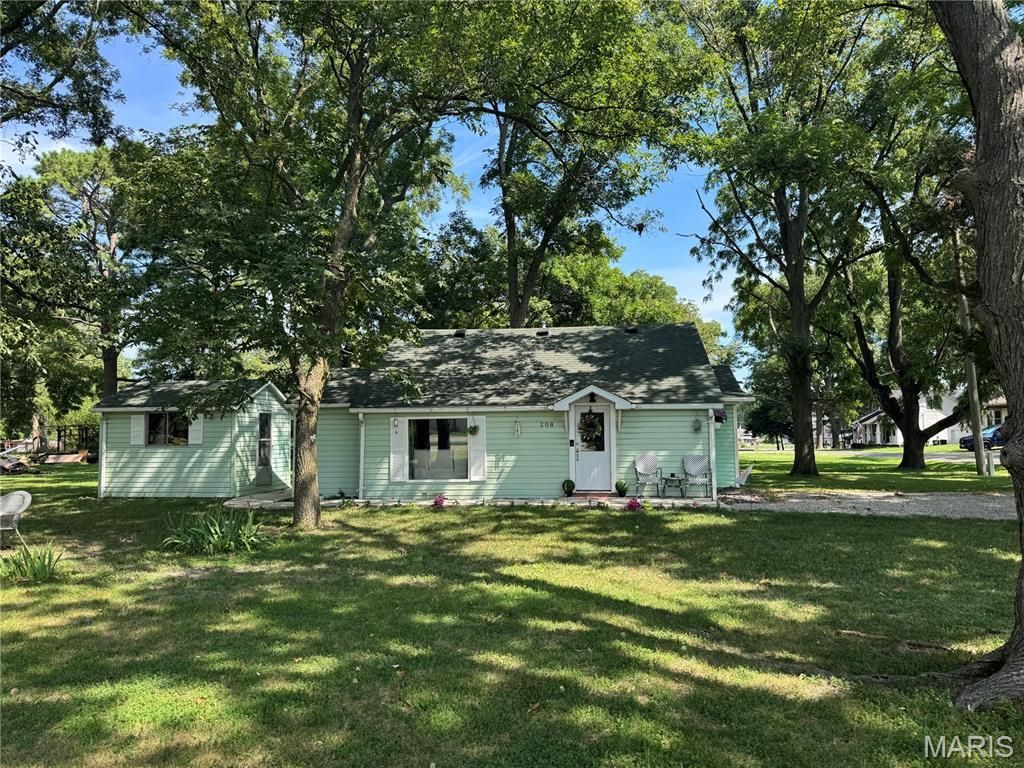 208 S Walnut Street , Freeburg, IL 62243 Main Photo