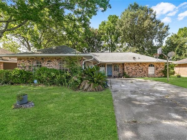 16840 DAHLGREN Avenue, Baton Rouge, LA 70817
