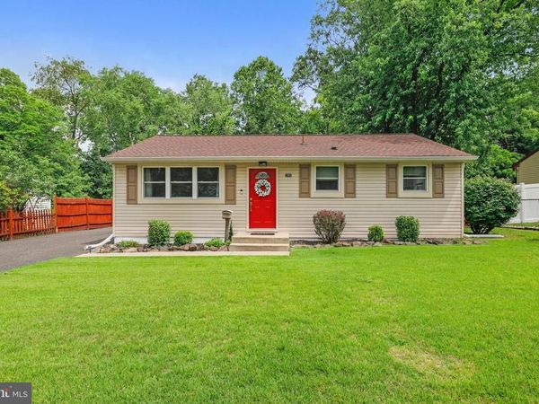 745 ASTON MARTIN DRIVE, LINDENWOLD, NJ 08021