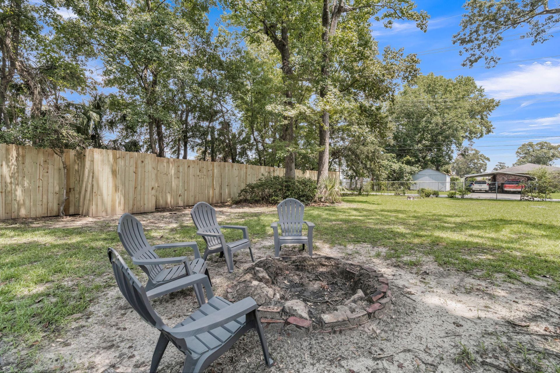 2204 N Dallerton Circle Photo 29