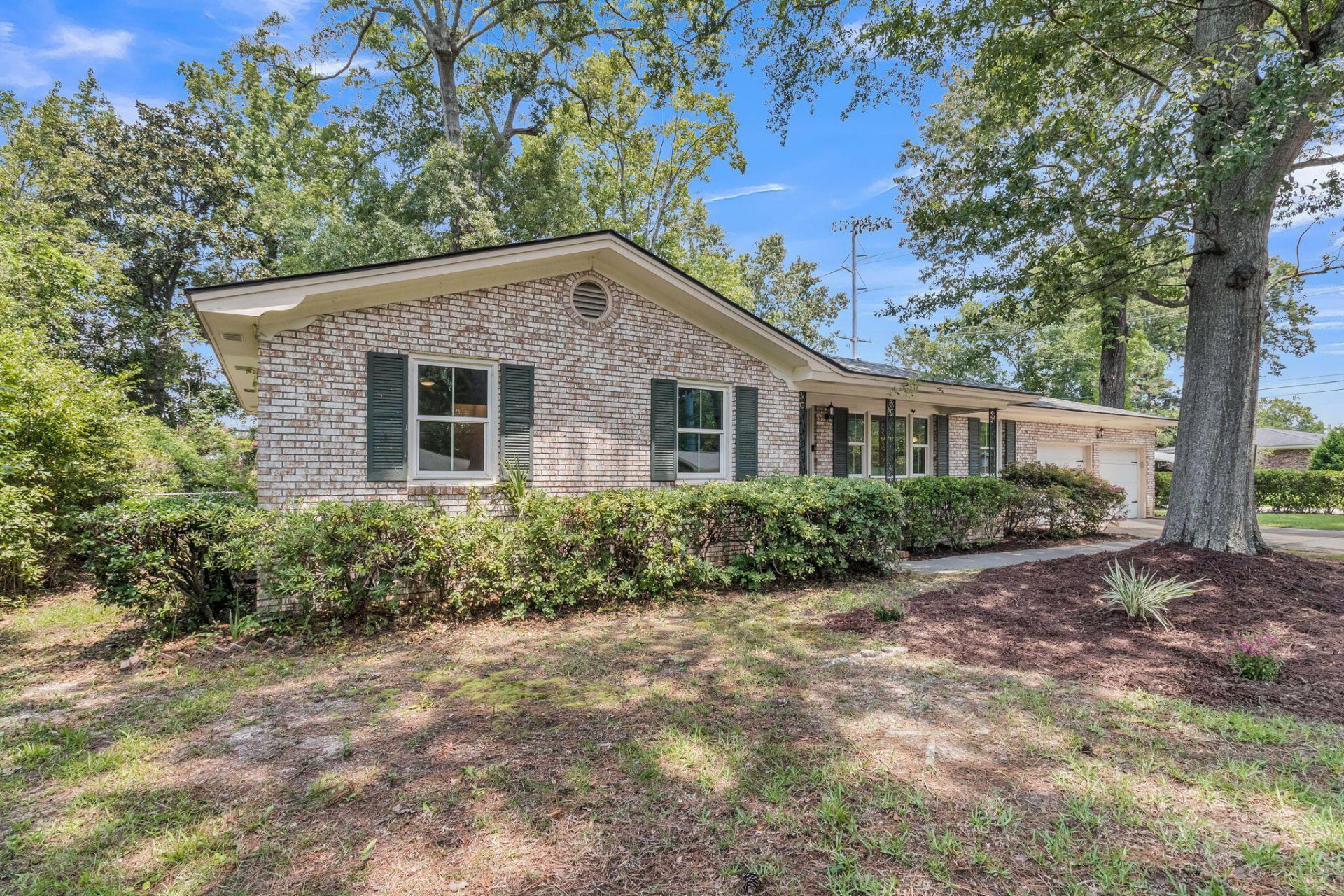 2204 N Dallerton Circle Photo 36