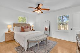 2204 N Dallerton Circle photo 4