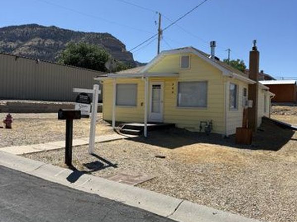 369 W 400 N, East Carbon, UT 84520
