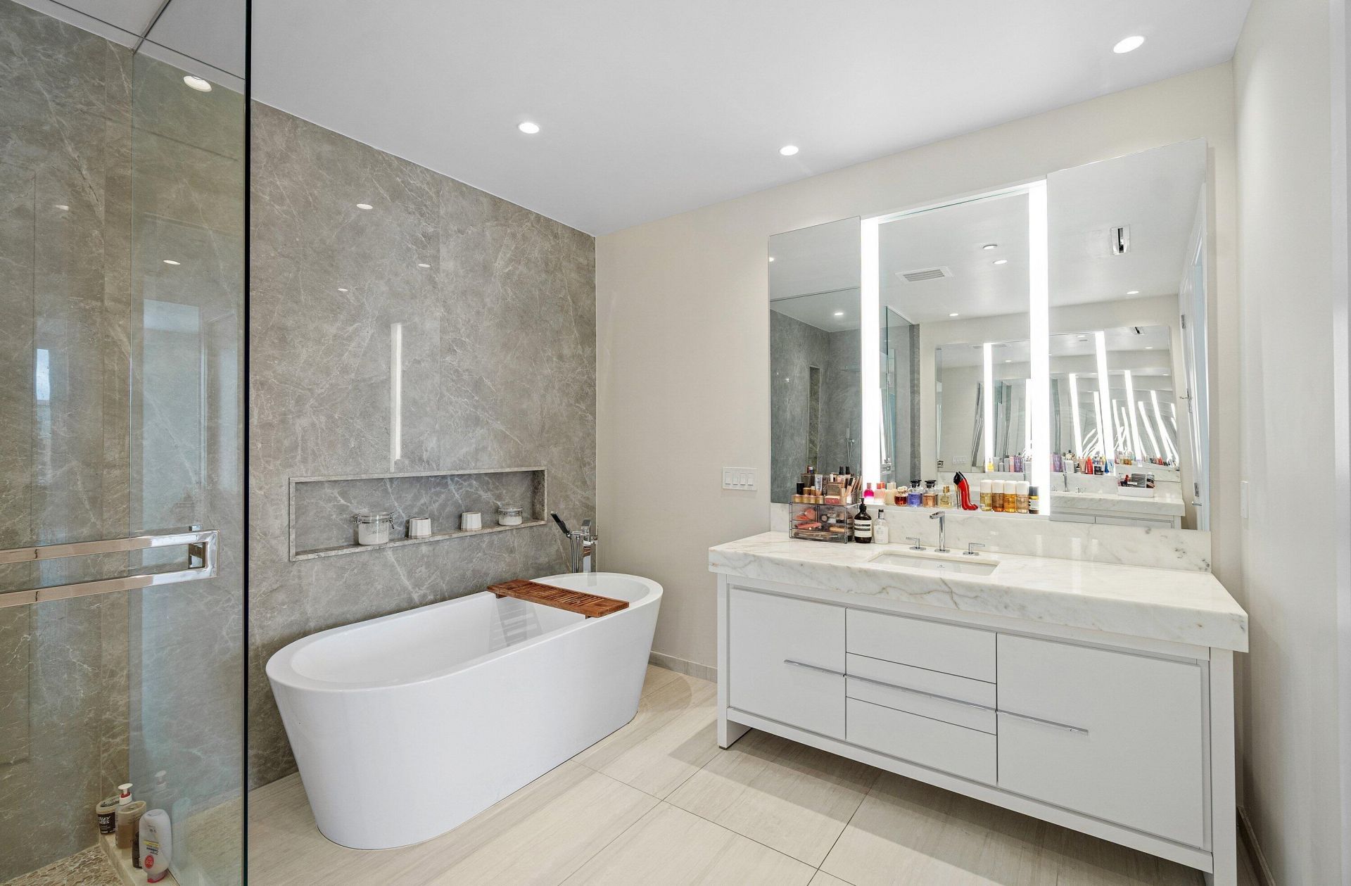 200 SE Mizner Boulevard, Unit 810, Boca Raton, FL 33432 Photo