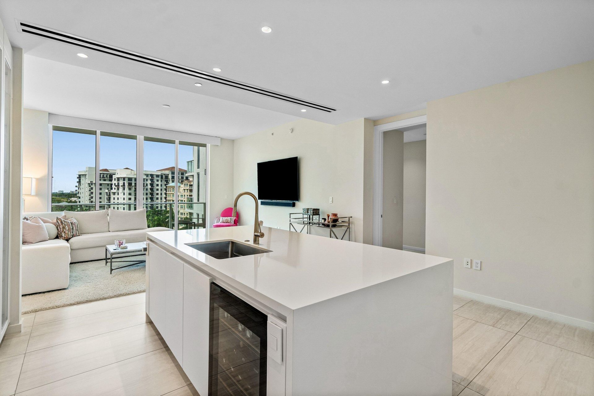 200 SE Mizner Boulevard, Unit 810, Boca Raton, FL 33432 Photo