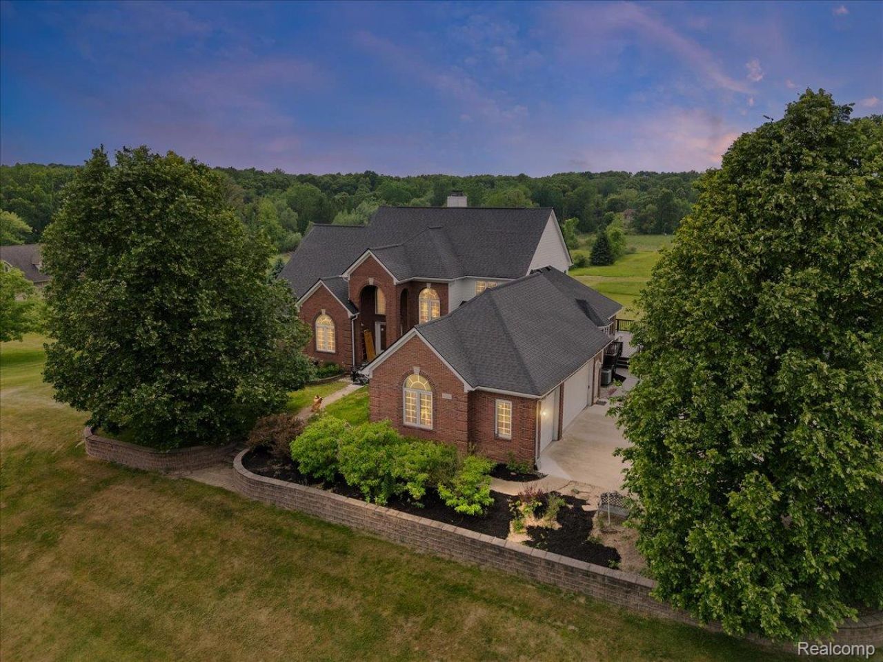 2160 W Buell Rd, Oakland Township, Mi 48363 Main Photo