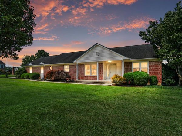 8255 Lakevalley Drive, Cincinnati, OH 45247