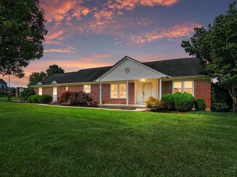 8255 Lakevalley Drive, Cincinnati, OH 45247 Photo 1