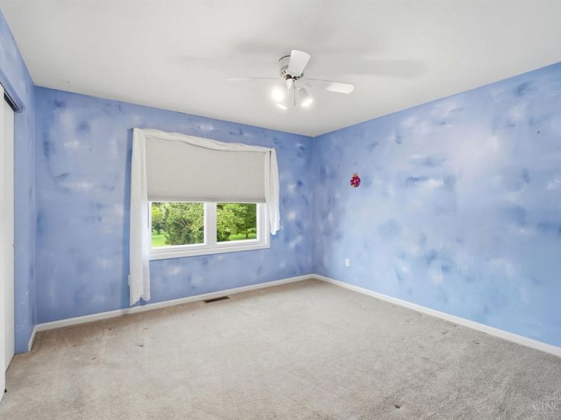 8255 Lakevalley Drive, Cincinnati, OH 45247 Photo 37