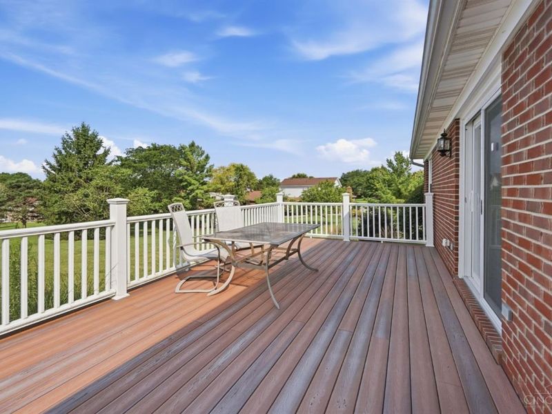 8255 Lakevalley Drive, Cincinnati, OH 45247 Photo 55