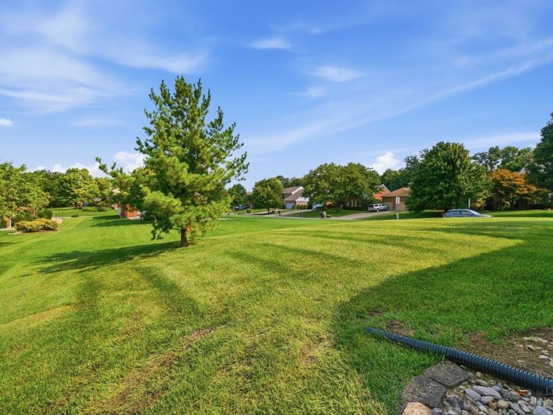 8255 Lakevalley Drive, Cincinnati, OH 45247 Photo 56