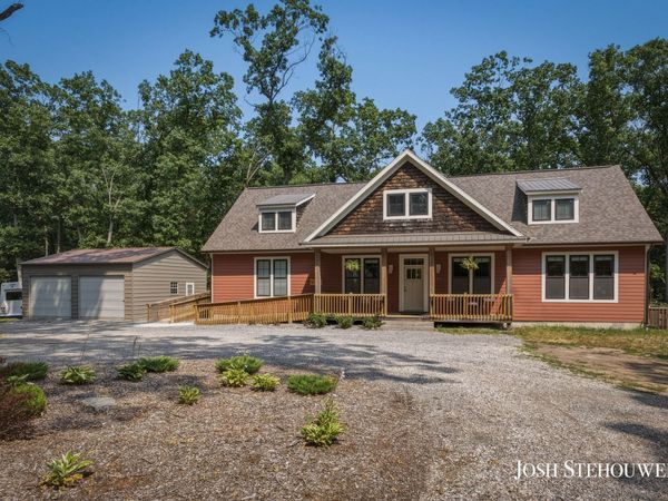 914 S Hilton Park Road, Muskegon, MI 49442