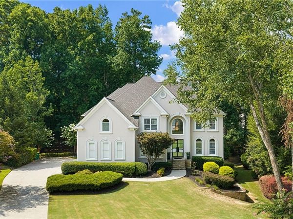 765 Falls Landing Court , Alpharetta, GA 30022
