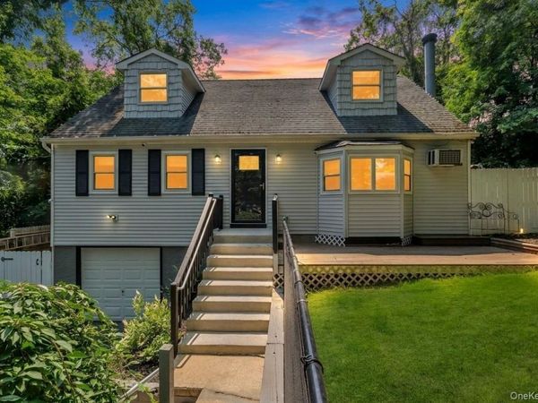 14 Seaside Avenue , Sound Beach, NY 11789