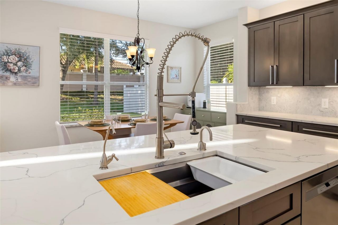 4255 67th Avenue Circle E, Sarasota, FL 34243 Photo