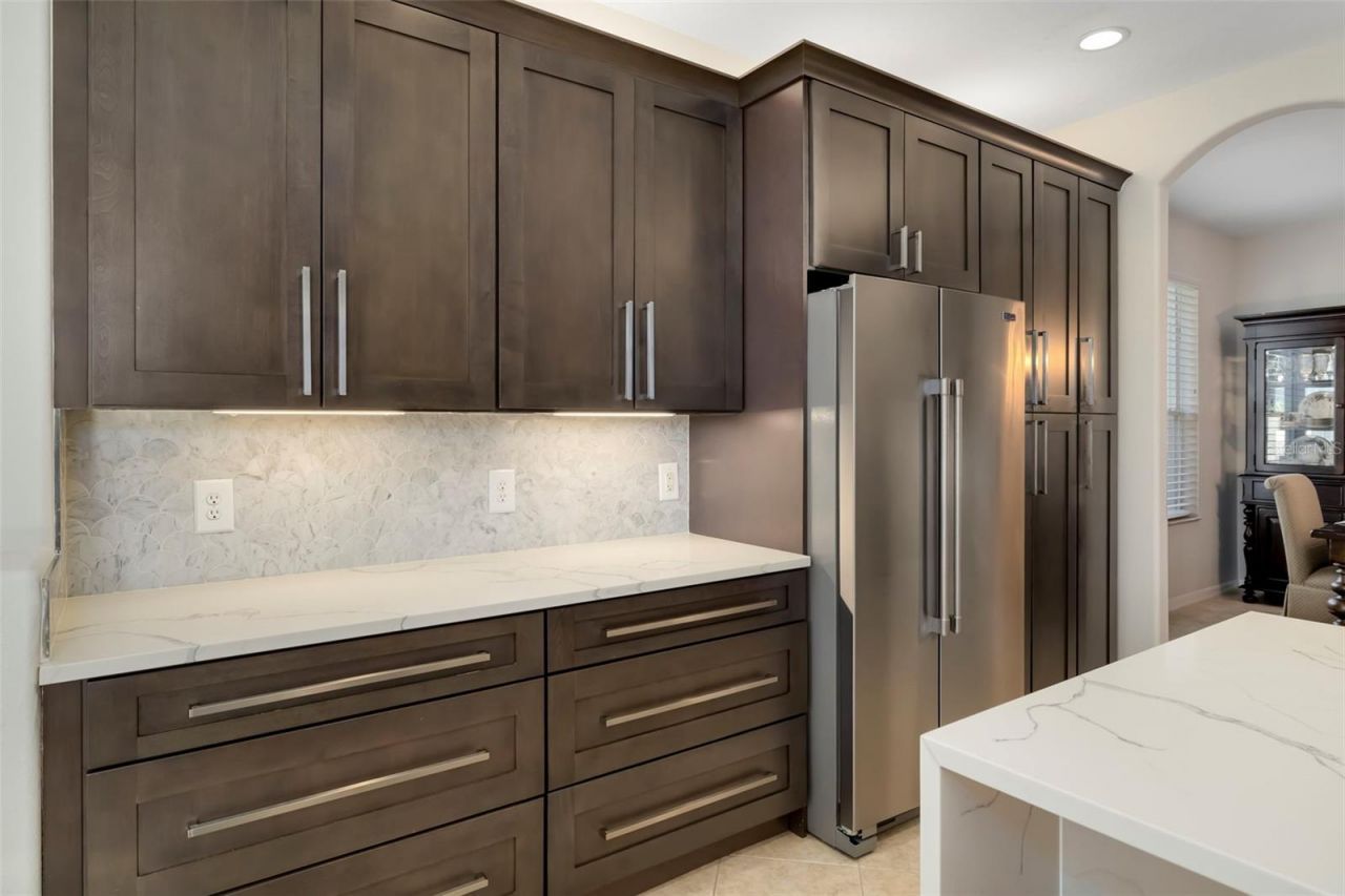 4255 67th Avenue Circle E, Sarasota, FL 34243 Photo
