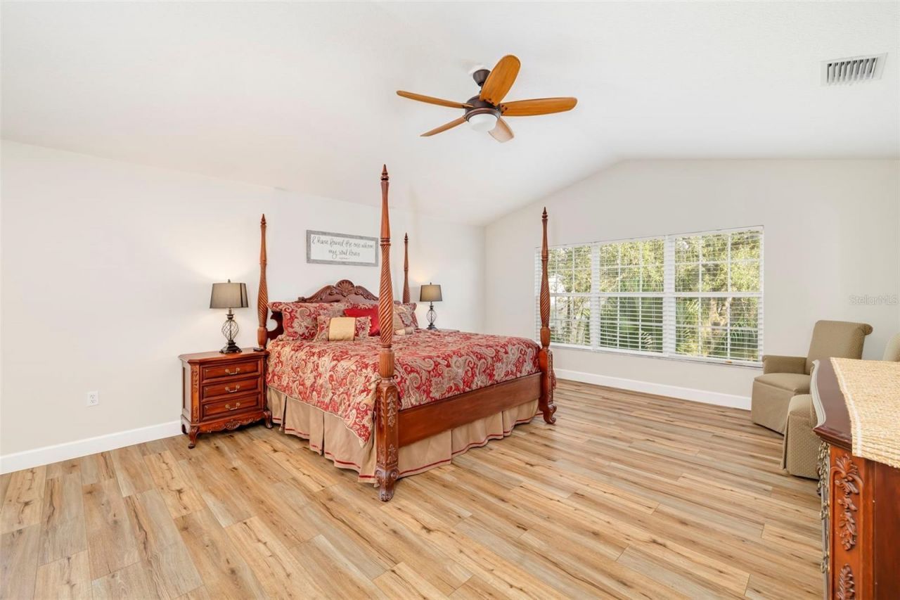 4255 67th Avenue Circle E, Sarasota, FL 34243 Photo