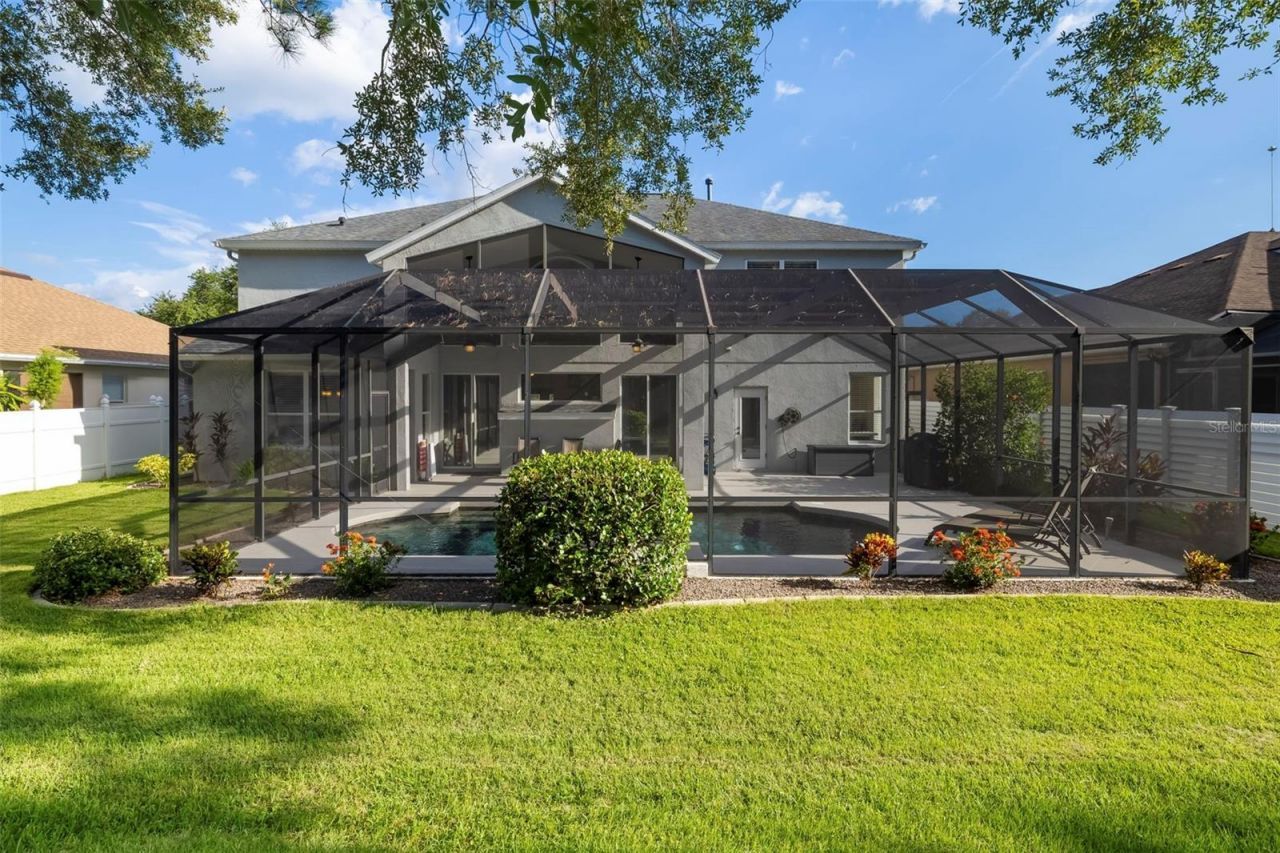 4255 67th Avenue Circle E, Sarasota, FL 34243 Photo