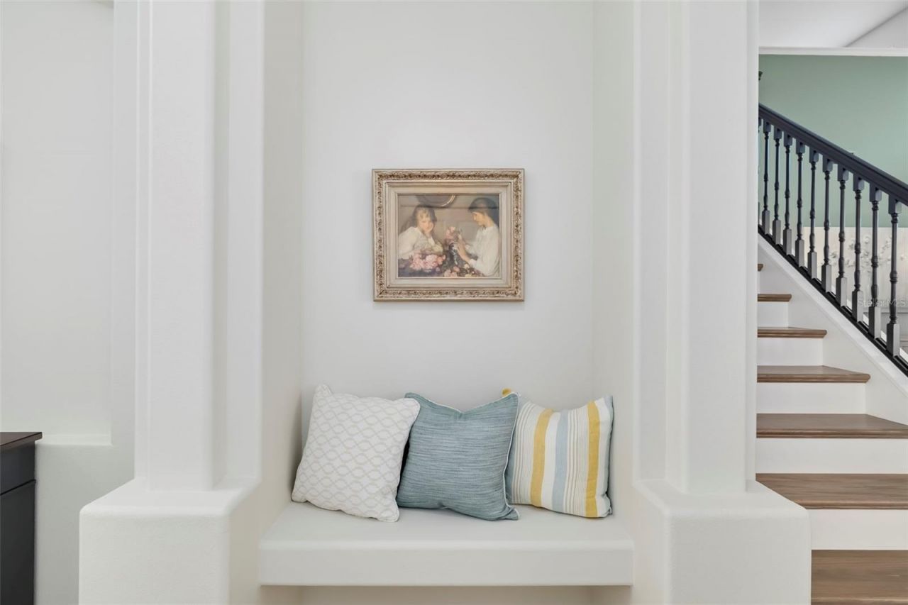 4255 67th Avenue Circle E, Sarasota, FL 34243 Photo