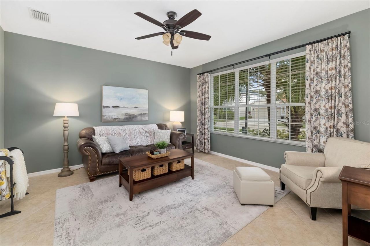 4255 67th Avenue Circle E, Sarasota, FL 34243 Photo