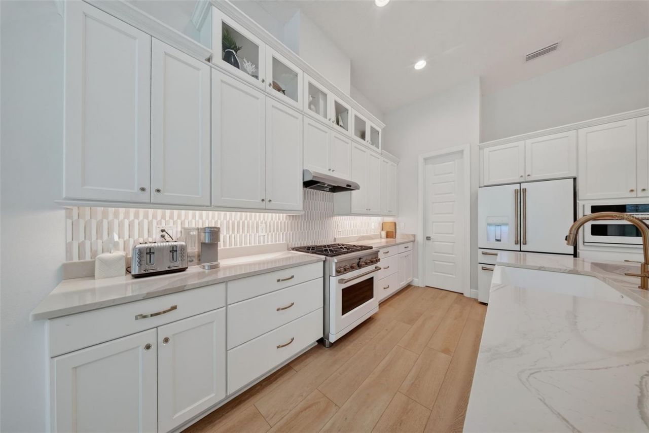 2304 Clement Road, Lutz, FL 33549 Photo
