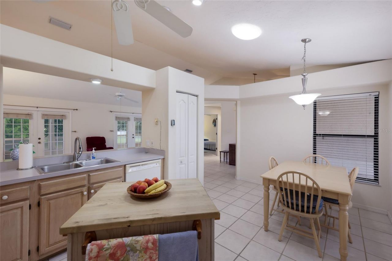 4413 74th Avenue E, Sarasota, FL 34243 Photo