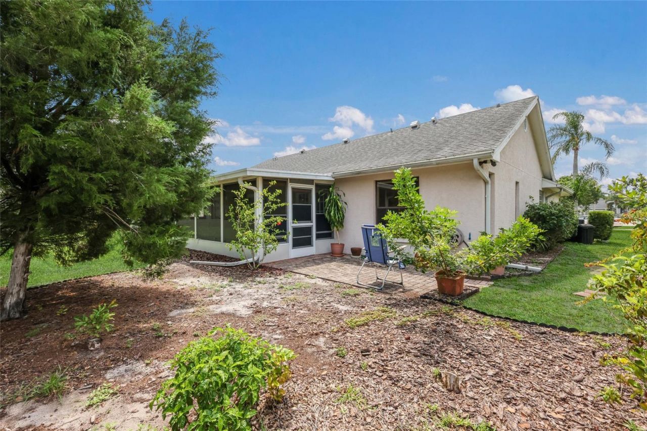 4413 74th Avenue E, Sarasota, FL 34243 Photo