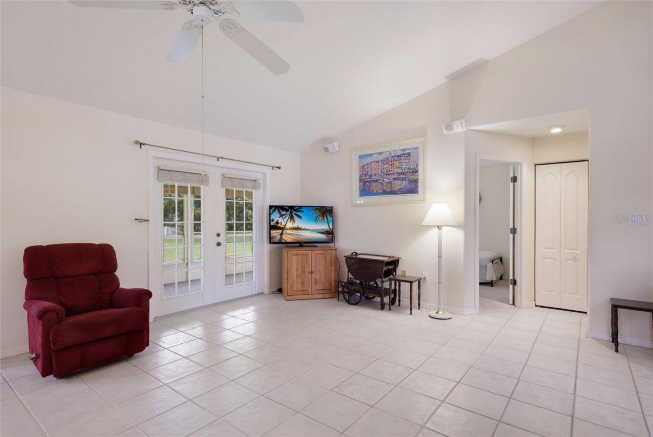 4413 74th Avenue E, Sarasota, FL 34243 Photo